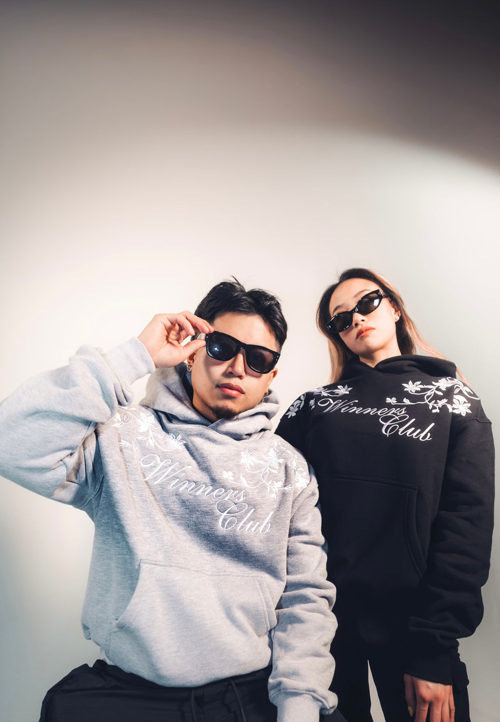 EMBROIDERED FLORAL HOODIE (STONE)
